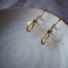 翩翩蜂采 蜜蜂造型樹脂耳環