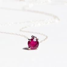 K10製ルビーの一粒6mmラウンドネックレス　Rosemonde
