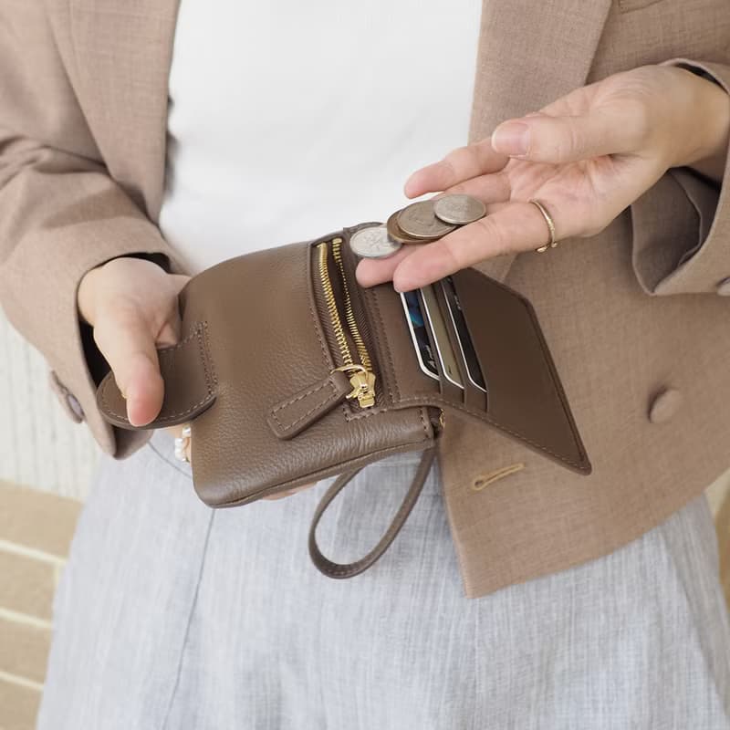 Mary (Cedar) : Mini wallet, short wallet, cow leather, Brown-grey, Zip pouch