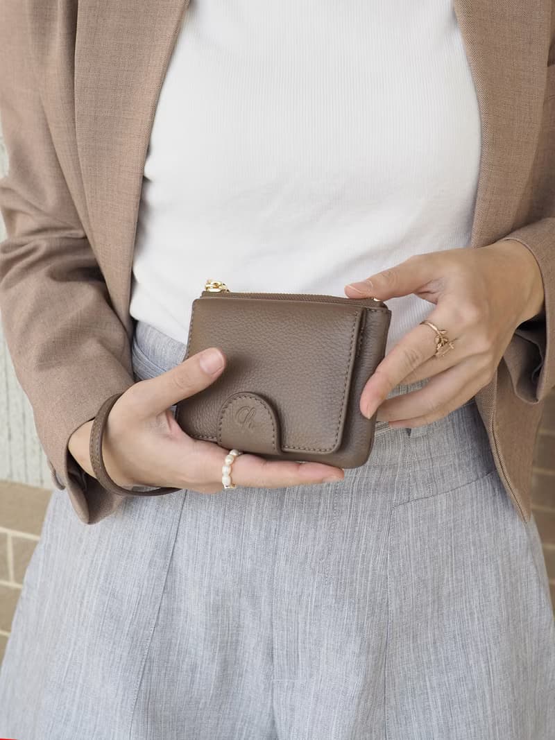 Mary (Cedar) : Mini wallet, short wallet, cow leather, Brown-grey, Zip pouch