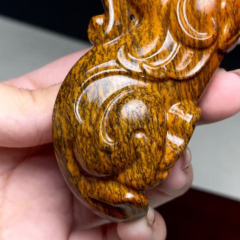 新疆和闐玉 珍藏版虎皮 招財貔貅
