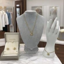 原裝盒母親節優惠Dior金色頸項鍊耳環夾手鏈環飾品禮物首飾套裝
