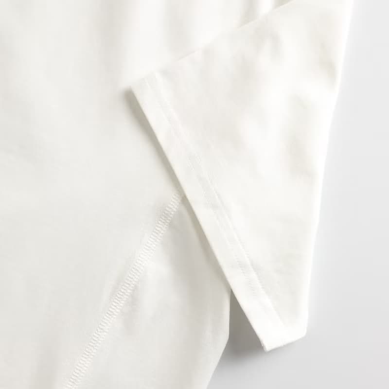 BIR 字母印花寬版棉T 白/黑