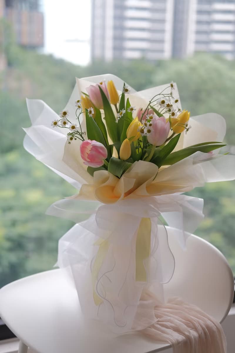 白色情人節鬱金香 韓式花束  生日花束 女友禮物