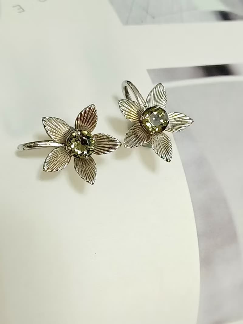 vintage jewelry  Van Dell 銀製 茶色萊茵小花 夾式耳環