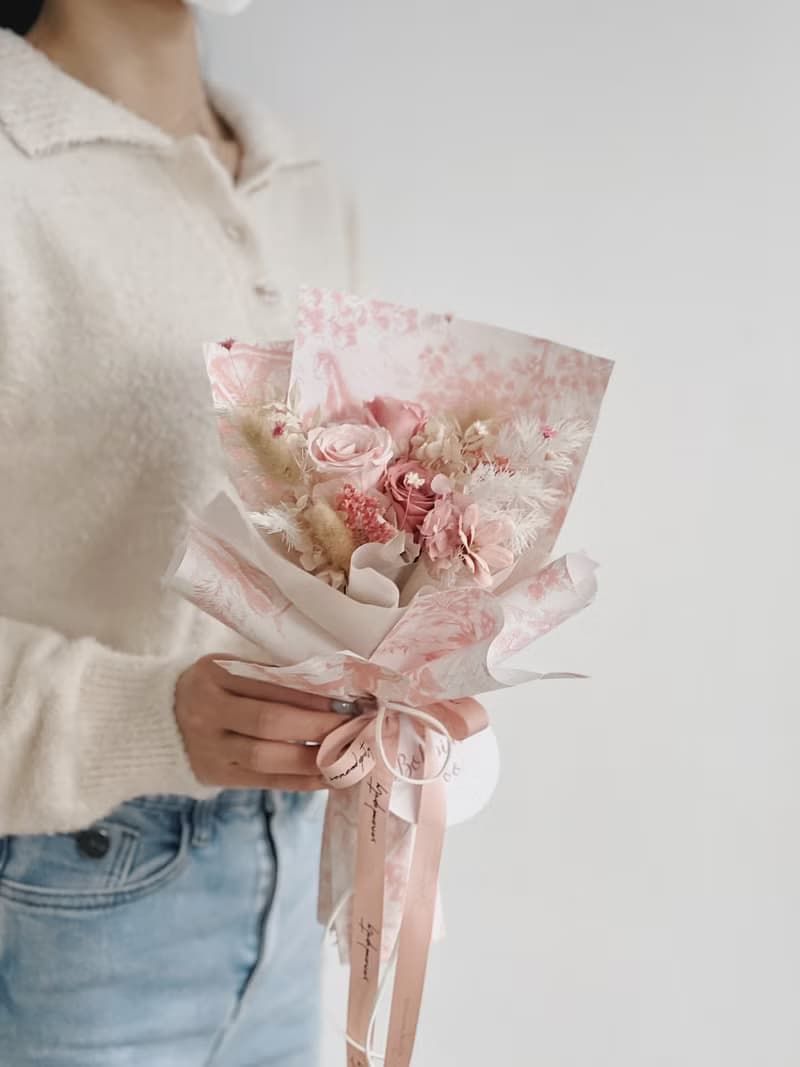 【永生玫瑰花花束】• 情人節/永生玫瑰花/永生玫瑰花花束/玫瑰花