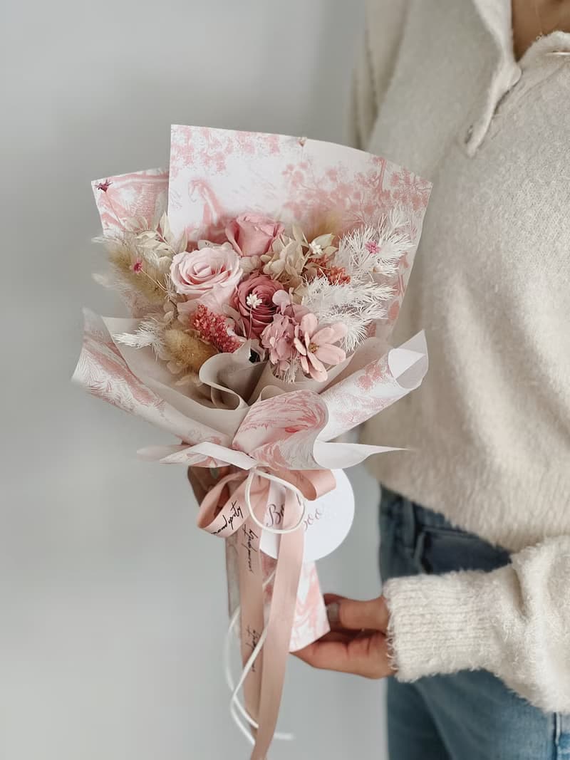 【永生玫瑰花花束】• 情人節/永生玫瑰花/永生玫瑰花花束/玫瑰花