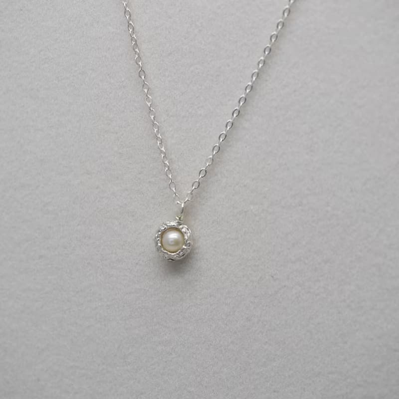 小巧珍珠純銀鎖骨鍊項鍊 - 天然淡水珍珠 6月誕生石