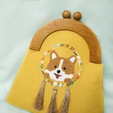 刺繡狗狗捕夢網口金包 | 柯基犬, 黃色
