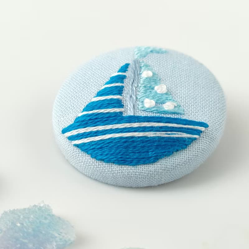 Yacht mini embroidered brooch Father's Day