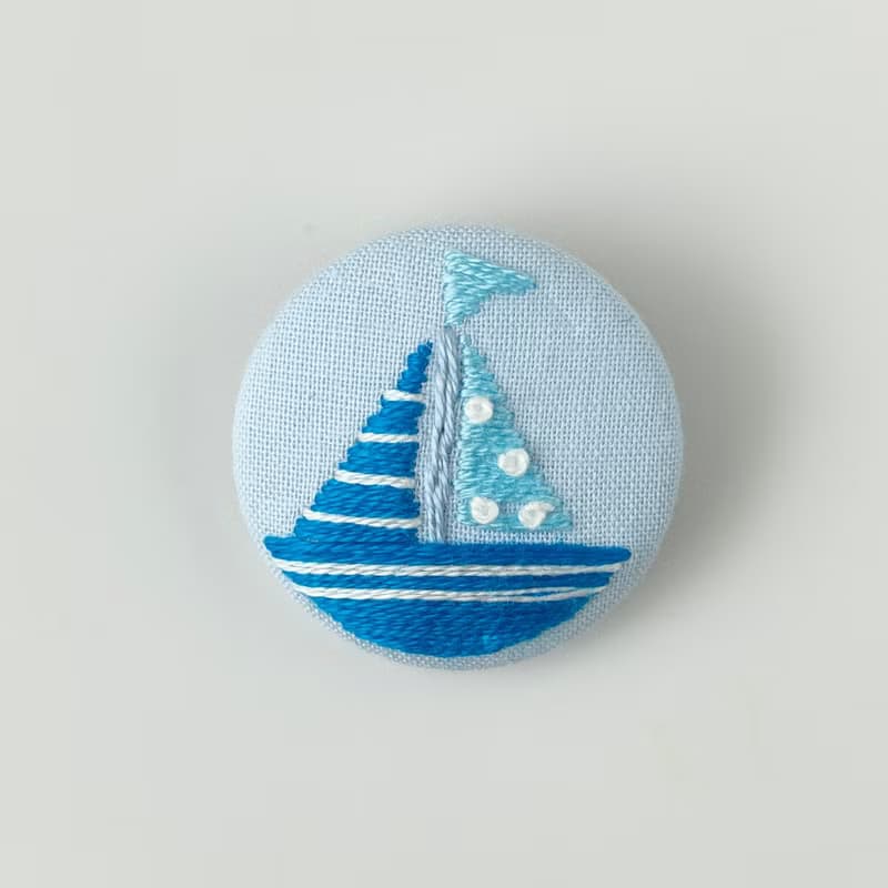 Yacht mini embroidered brooch Father's Day