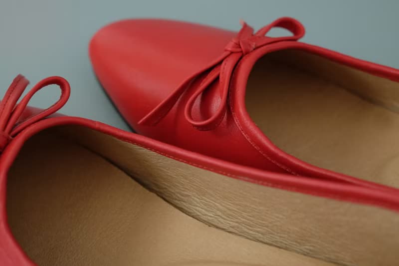 Gloves Ballet (經典紅) Heels 柔革版  | WL