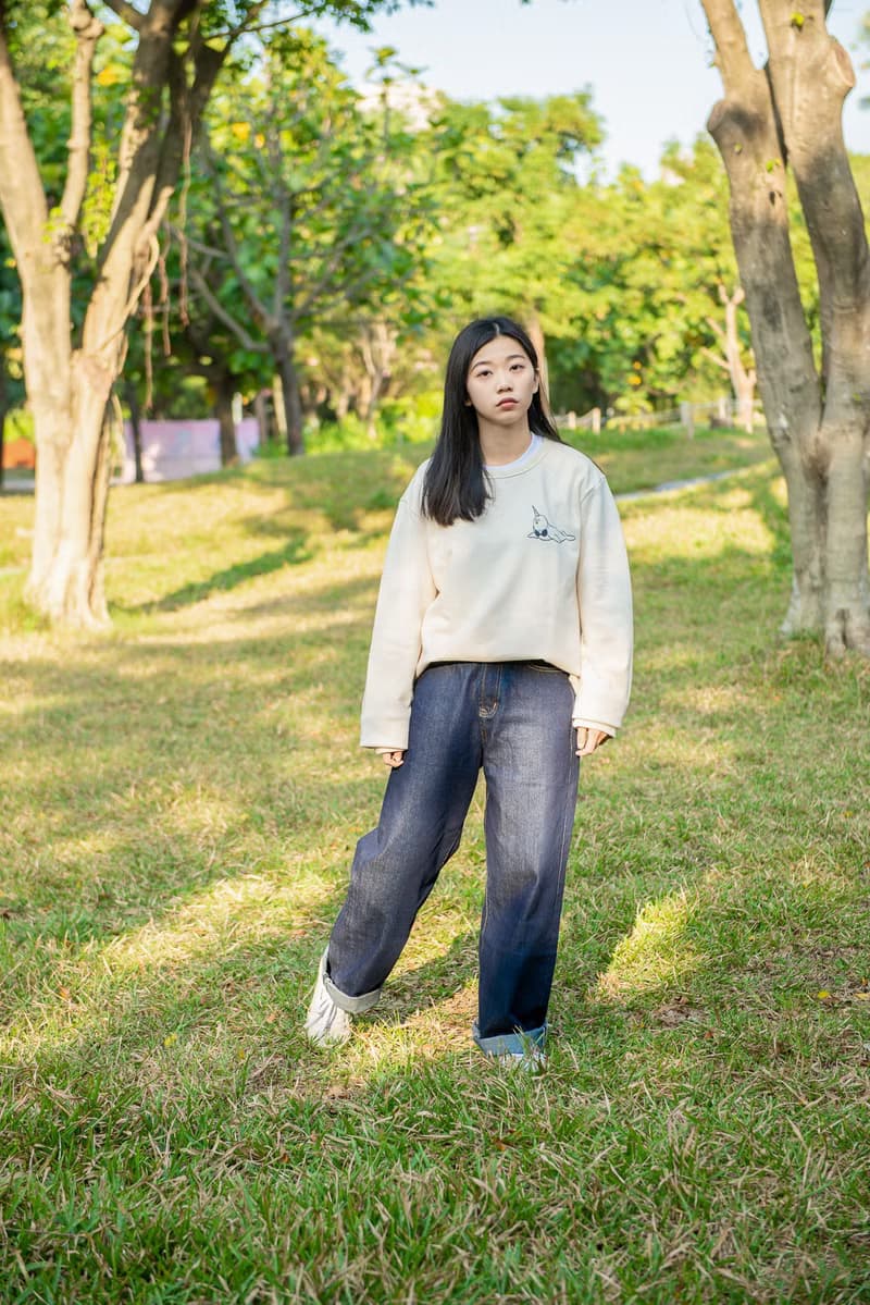 穿比基尼的不明動物 OVERSIZE 中性純棉圓領大學 T