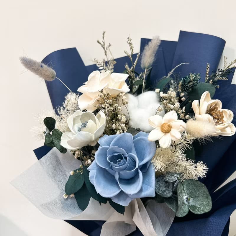 伯爵藍玫瑰花束 永生花 生日 告白 情人節 畢業 乾燥花