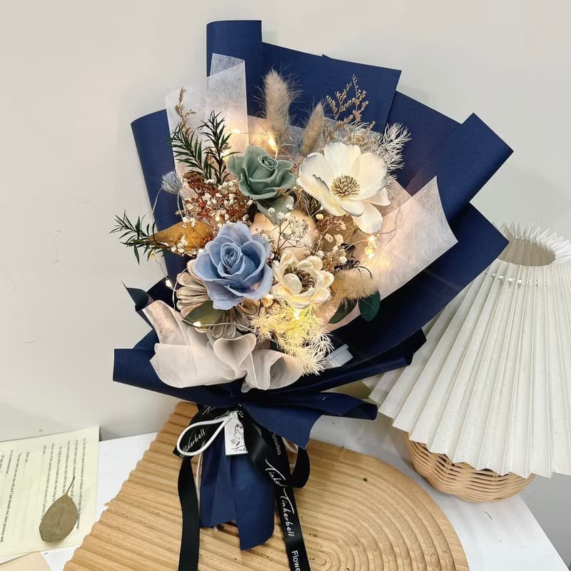 伯爵藍玫瑰花束 永生花 生日 告白 情人節 畢業 乾燥花