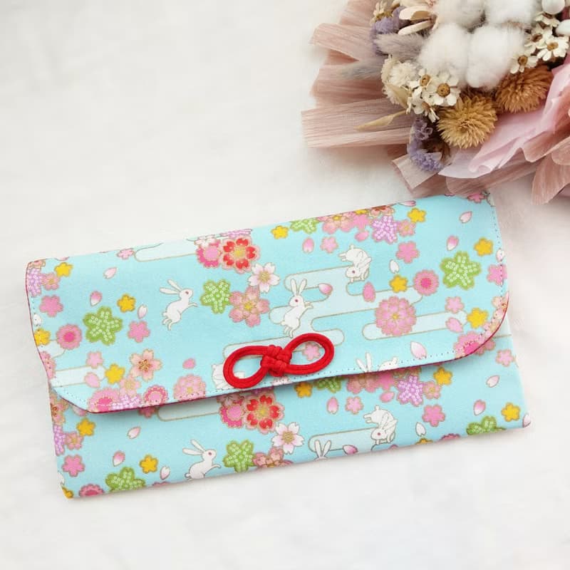 免費繡名字。春霞白兔-2色可選。布紅包袋 / 口罩收納袋