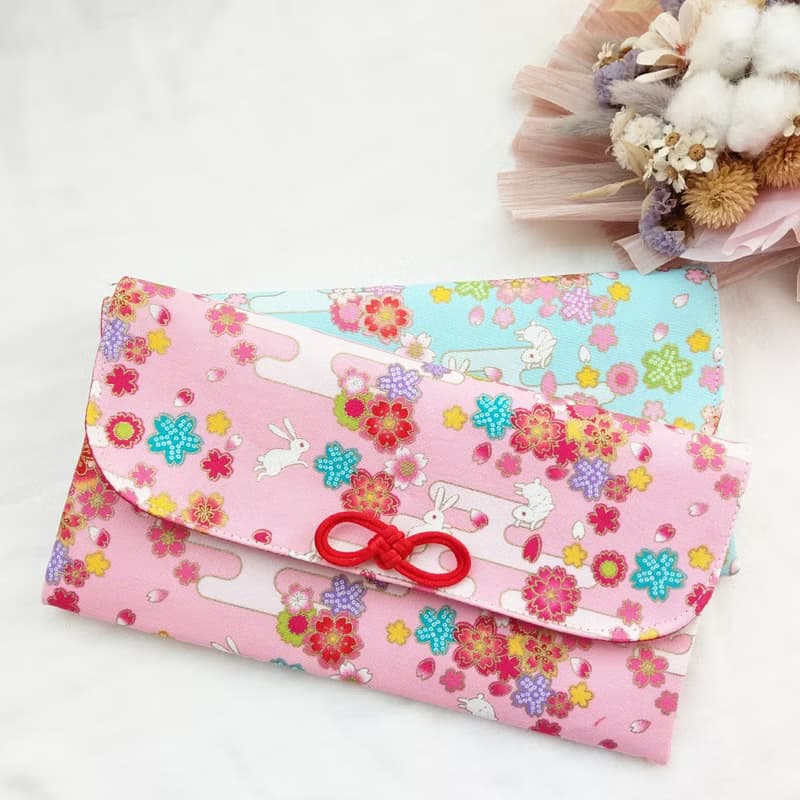 免費繡名字。春霞白兔-2色可選。布紅包袋 / 口罩收納袋