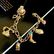 vintage jewelry   AVON  1973's 經典多墜飾 手鍊