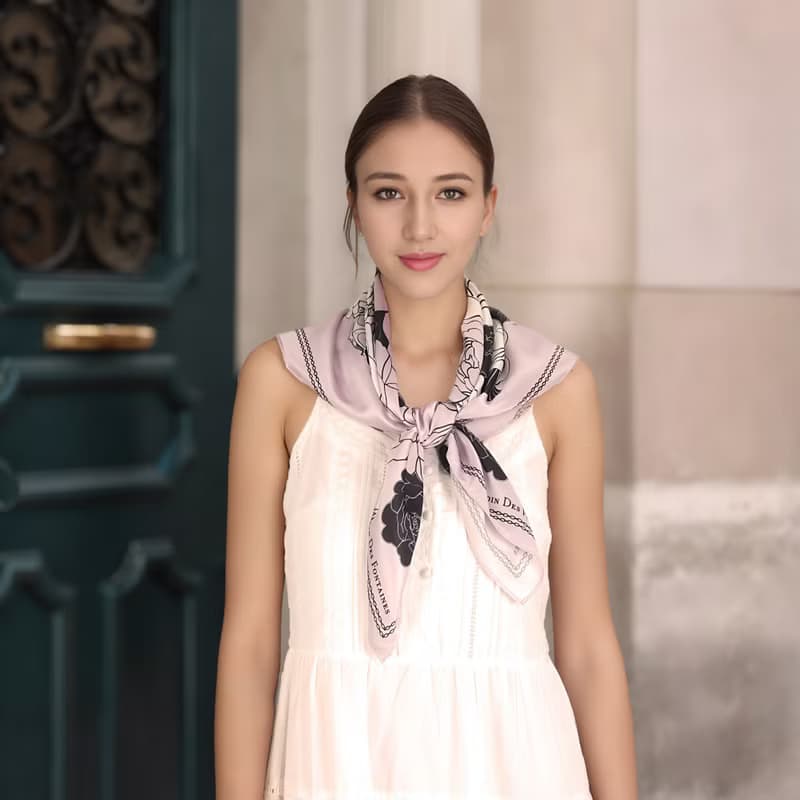 左岸花園大方巾絲巾90厘米 Jardin Des Fontaines