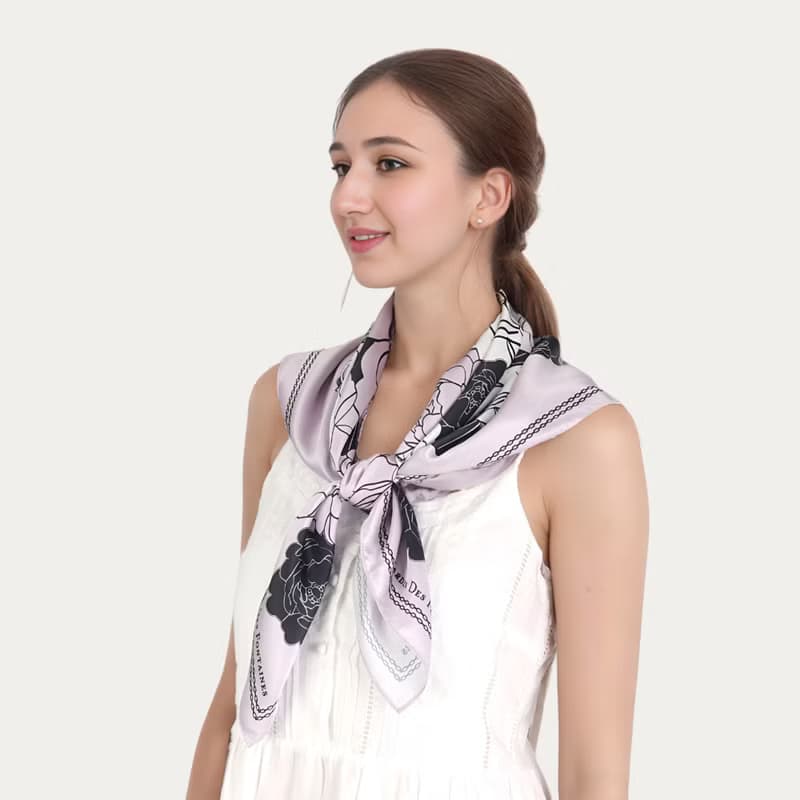 左岸花園大方巾絲巾90厘米 Jardin Des Fontaines