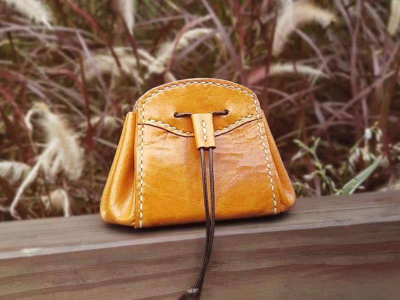 MICO 牛皮革真皮束口小手袋/餃子包/單肩包/收納包