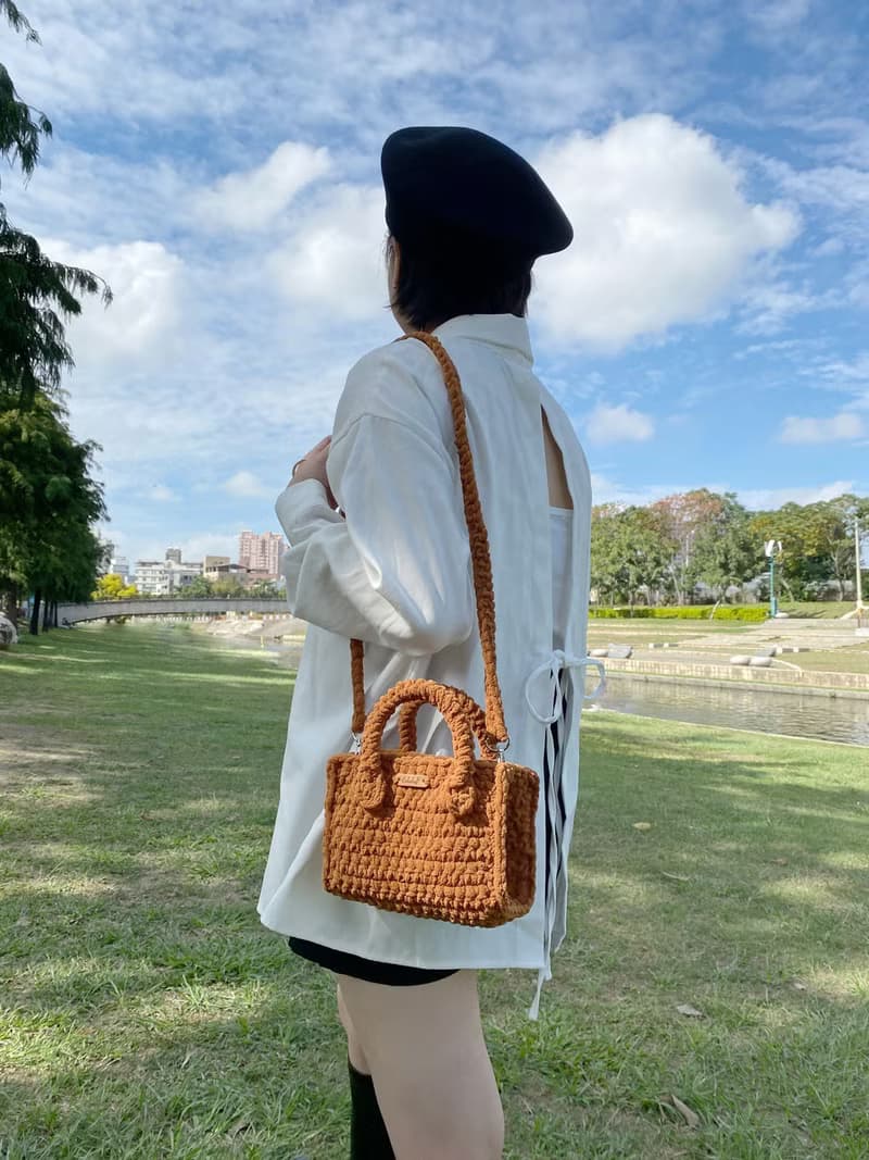 棉花糖手提斜背小方包 附可拆式背帶-巧克力色 bahnhof手作