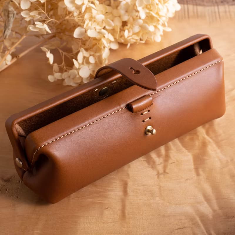 イタリアンレザーのペンケース Paka-pen #Cognac【入学祝】【就職祝】【カスタム可能なギフト】