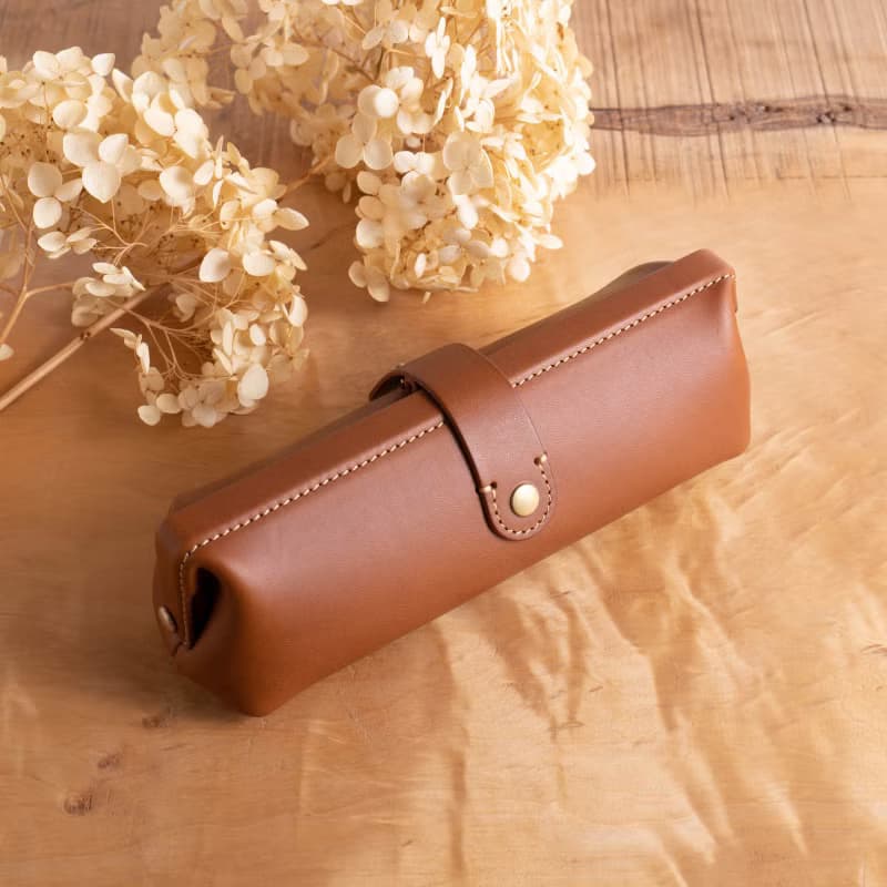 イタリアンレザーのペンケース Paka-pen #Cognac【入学祝】【就職祝】【カスタム可能なギフト】