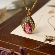 Roman 甜美粉色水滴項鍊