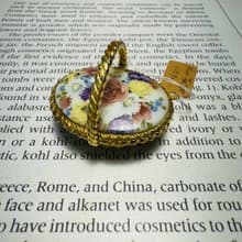 Max Factor 花籃香膏盒
