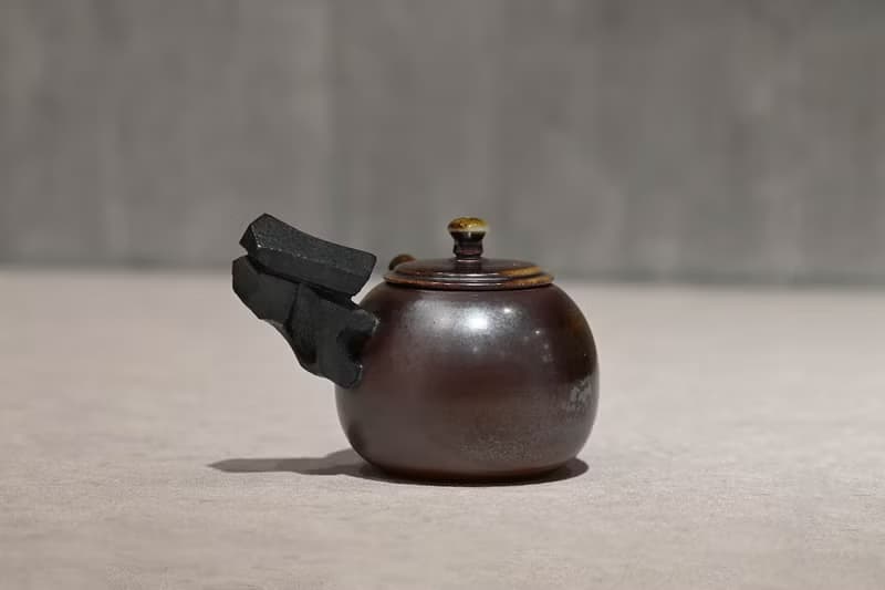 | 190cc | 柴燒造型側把茶壺 茶壺 柴燒壺【臻麟陶藝】