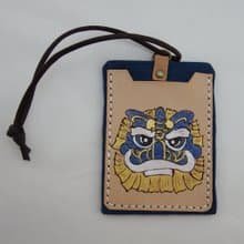植鞣皮革雙層卡套證件套Q版吉祥獅(藍)