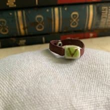 戒指 日本白瓷 自然釉色 無限看不膩色調 真皮革