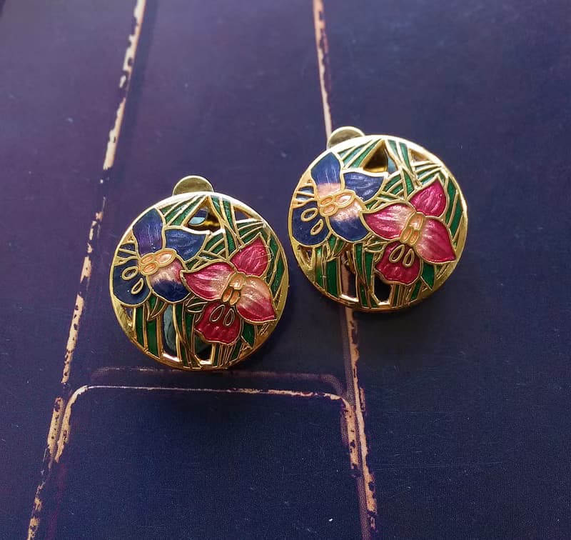 Vintage Jewelry 西洋古董飾品 紫粉色調 花卉 景泰藍 夾式耳環