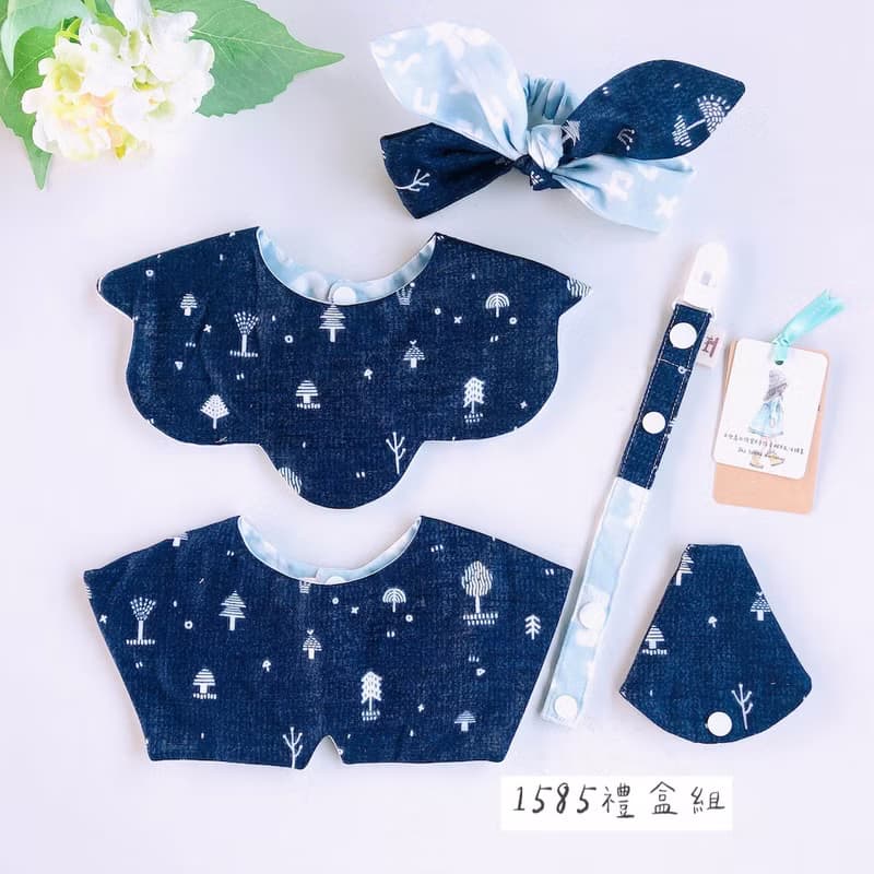 【可快速出貨】女寶/星星注音 雙面圍兜/髮帶/奶嘴鏈/彌月禮盒