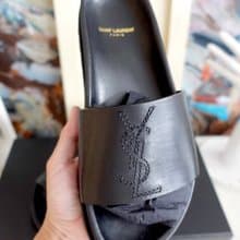 全新名牌YSL SAINT LAURENT 黑色真皮羊仔皮車花拖鞋高級涼鞋39號
