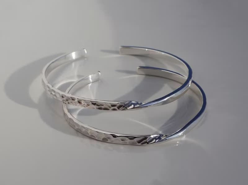 【體驗】金工手環課程|台南手作DIY|情侶手環/生日禮物/親子體驗|文化幣可