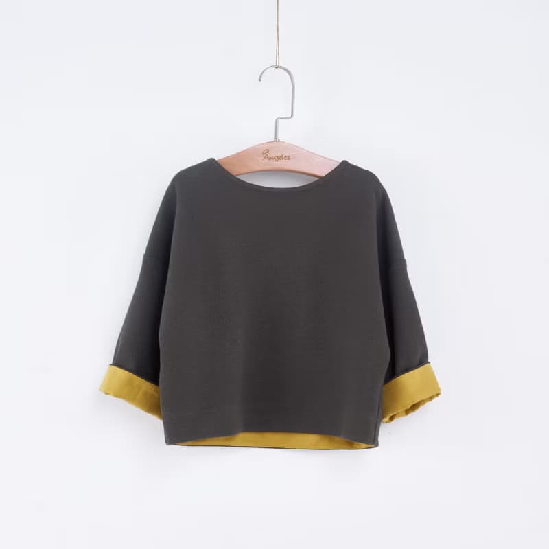 葛爾翻袖配色上衣