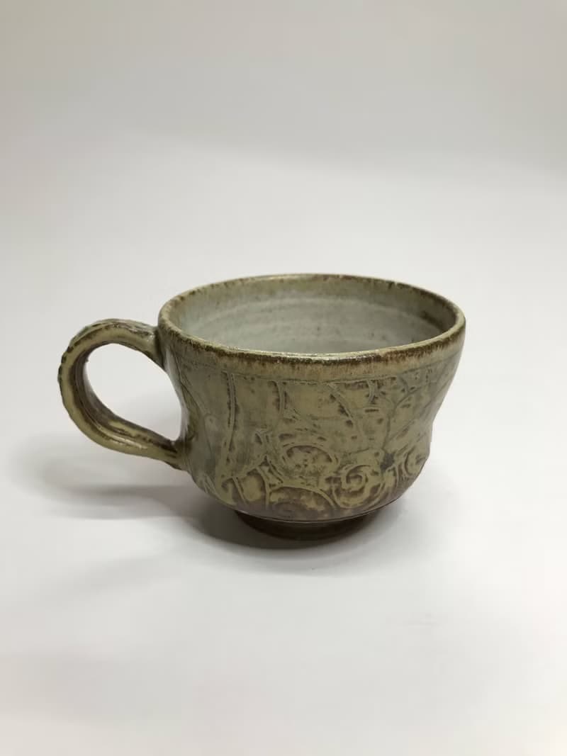 曾永鴻  灰釉刻花馬克杯
