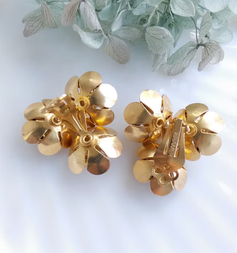 Vintage Jewelry 西洋古董飾品 KRAMER 三朵盛開小花 夾式耳環