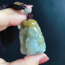 天然緬甸玉 翡翠 翹色巧雕 黃翡玉質細膩 如意 三腳金蟾 包掛