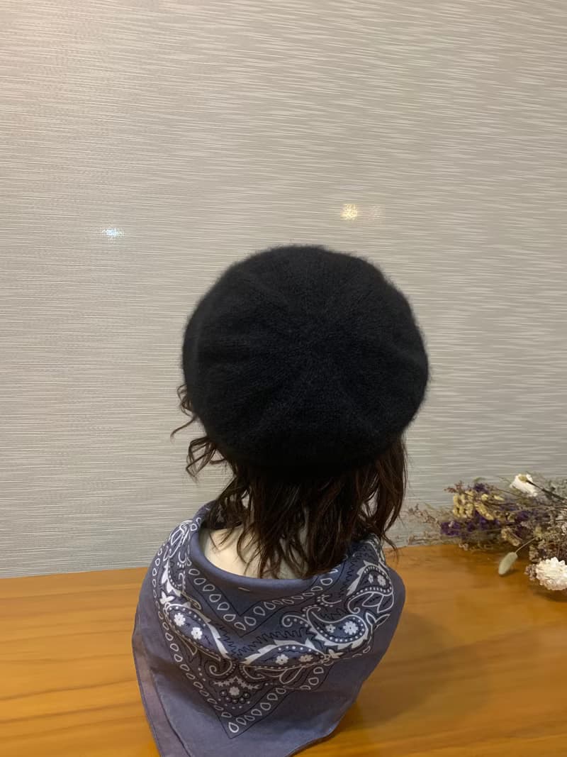 手作冬天毛線帽。一如往昔。正黑色。3線合股優質線材編織
