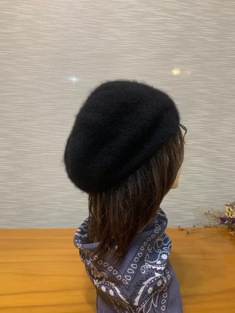 手作冬天毛線帽。一如往昔。正黑色。3線合股優質線材編織