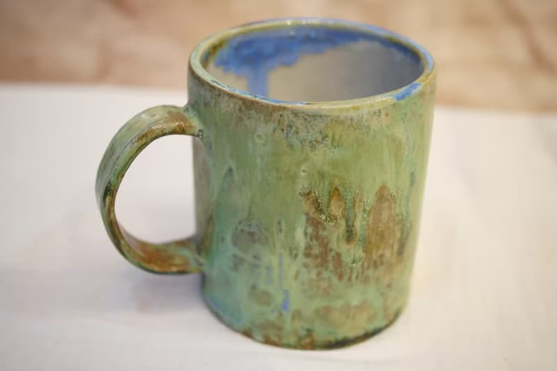 手作大容量馬克杯 綠湖岸 350ml  咖啡杯 陶杯 茶杯