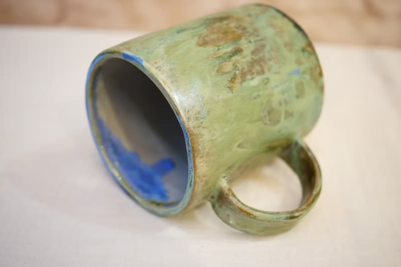 手作大容量馬克杯 綠湖岸 350ml  咖啡杯 陶杯 茶杯