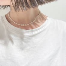 マグネット着脱　ビーズネックレス  　white 3pearl　　チョーカー