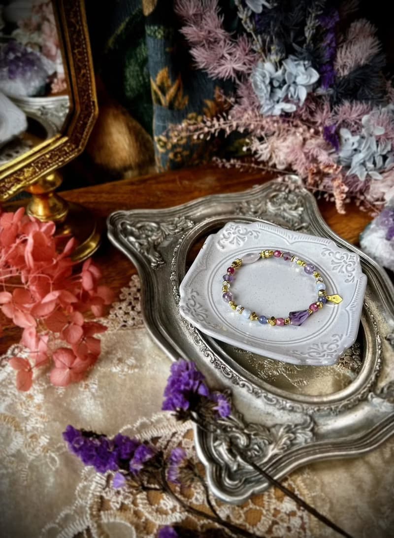 -薇薇安小姐-天然水晶手鏈/黃銅手鍊