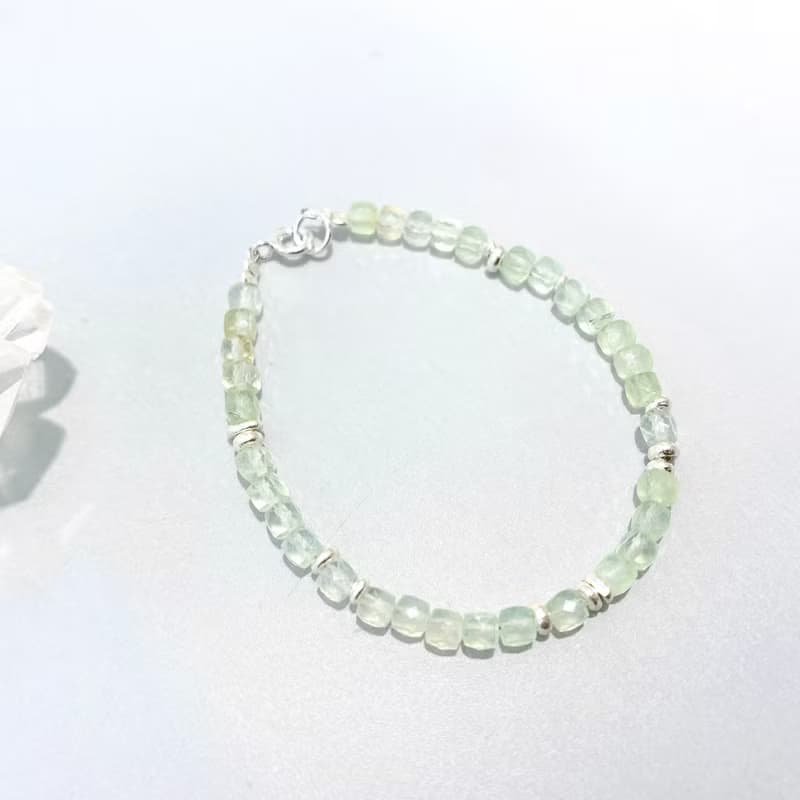 Ops Prehnite Sliver Bead -葡萄石/純銀/療癒/正財/心輪/淺綠色