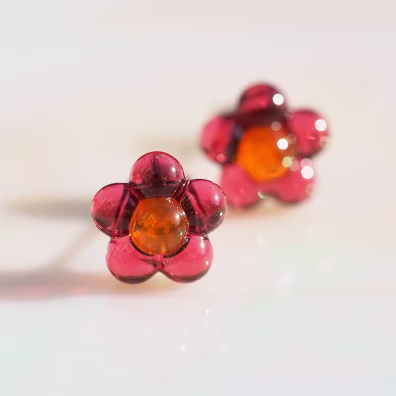 花咲くガラス(はなはな【ピンク】)チタンピアス/イヤリング【金具選べます】【受注制作】
