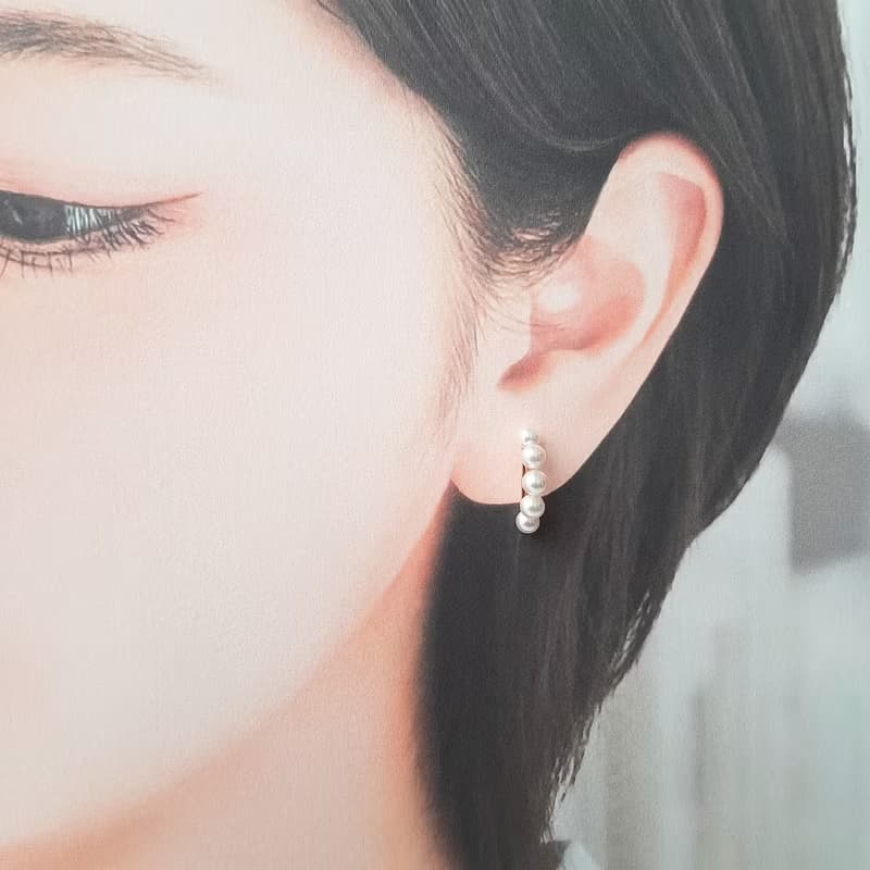 K18　デザインピアス　あこや真珠　パールピアス　ベビーパール　日本の真珠 pearl earrings  珍珠耳環 珍珠耳环 진주귀걸이